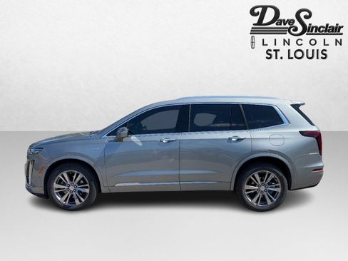 Used 2023 Cadillac XT6 Premium Luxury w/ Technology Package AWD/4WD image 6