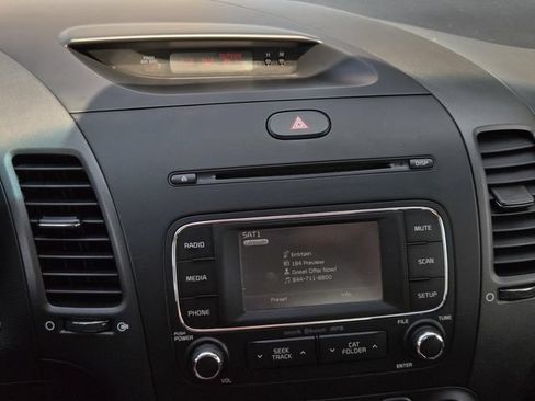 Used 2016 Kia Forte LX w/ LX Popular Plus Package FWD image 20