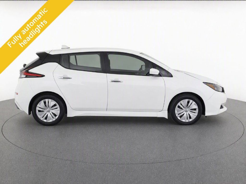 Used 2025 Nissan Leaf S FWD image 8