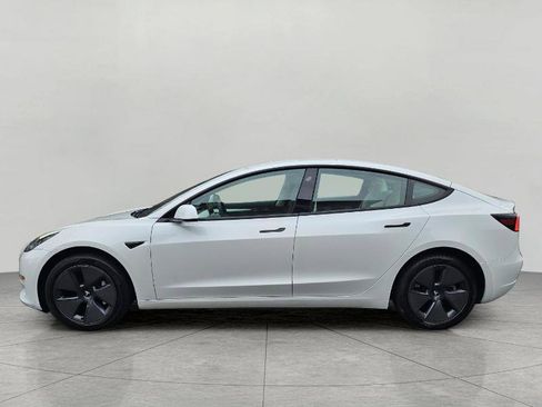 Used 2023 Tesla Model 3 Standard Range image 7