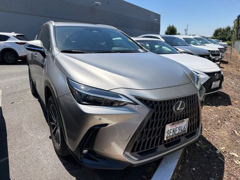Used 2023 Lexus NX 350h AWD image 2