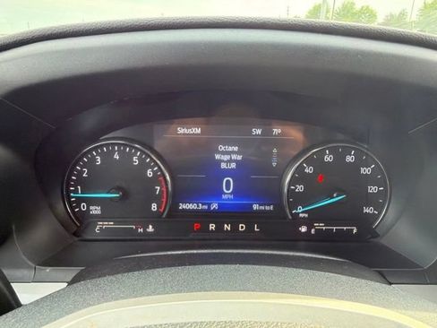 Used 2024 Ford Explorer XLT w/ Equipment Group 202A AWD/4WD image 41