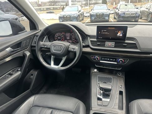 Used 2019 Audi Q5 2.0T Premium Plus w/ Premium Plus Package image 18