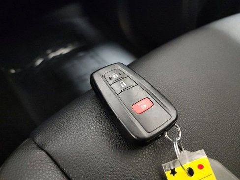 Certified 2024 Toyota 4Runner TRD Off-Road Premium image 34