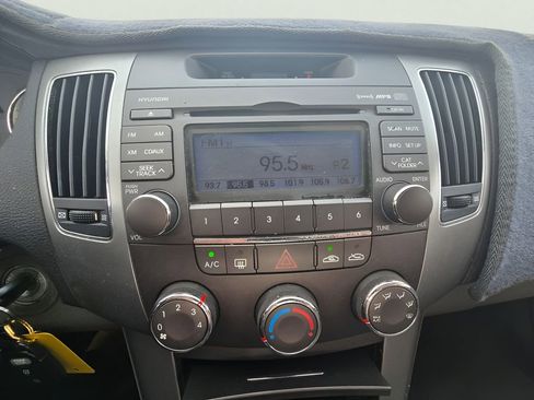 Used 2009 Hyundai Sonata GLS image 14