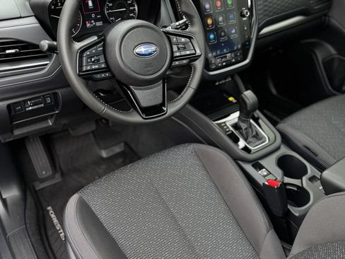 Certified 2025 Subaru Forester Premium AWD/4WD image 31