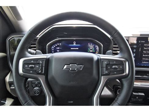 Used 2024 Chevrolet Silverado 1500 LT Trail Boss w/ Convenience Package II AWD/4WD image 17