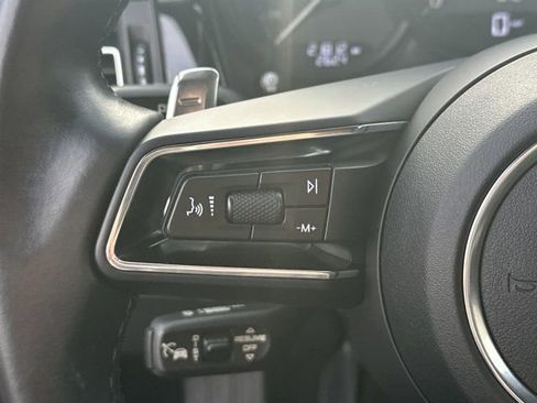 Used 2022 Porsche Macan image 26