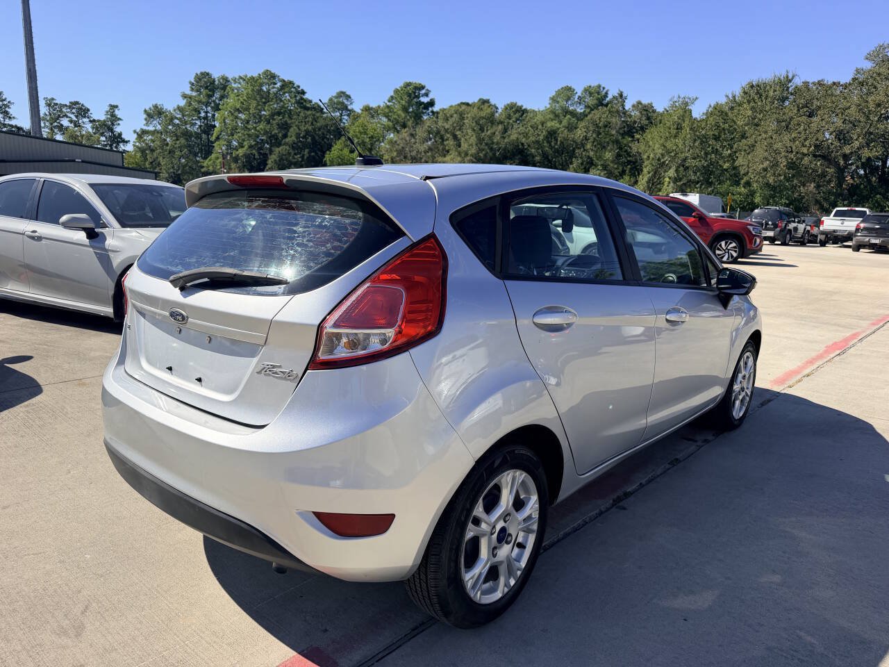 Used 2016 Ford Fiesta SE FWD image 11