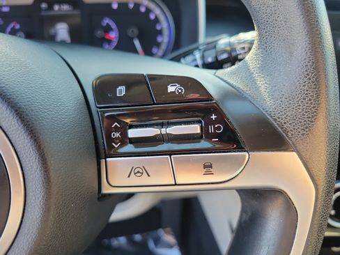 Used 2022 Hyundai Tucson SEL FWD image 19