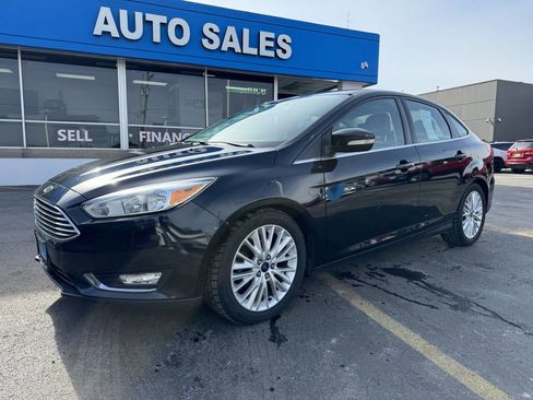Used 2015 Ford Focus Titanium image 3