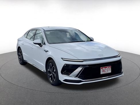 Used 2025 Hyundai Sonata SEL image 3