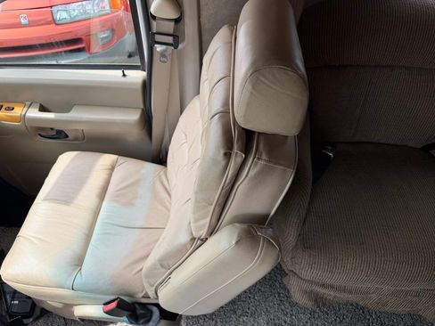 Used 2006 Ford E-450 and Econoline 450 RWD image 20