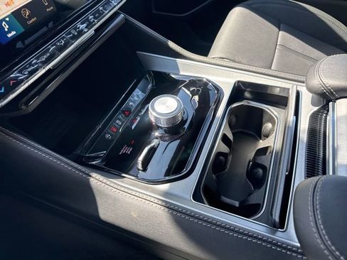 New 2026 Jeep Grand Wagoneer L Limited AWD/4WD image 18