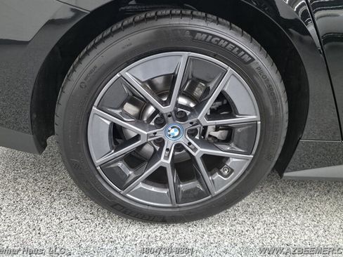 Used 2023 BMW i4 eDrive35 RWD image 18