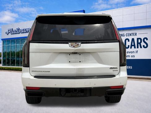 Used 2023 Cadillac Escalade ESV Sport w/ Heavy-Duty Trailer Package AWD/4WD image 6