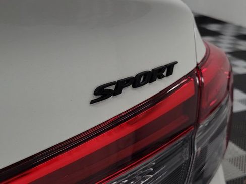 Used 2024 Honda Civic Sport image 8
