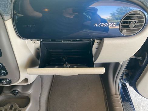 Used 2002 Chrysler PT Cruiser Touring FWD image 32
