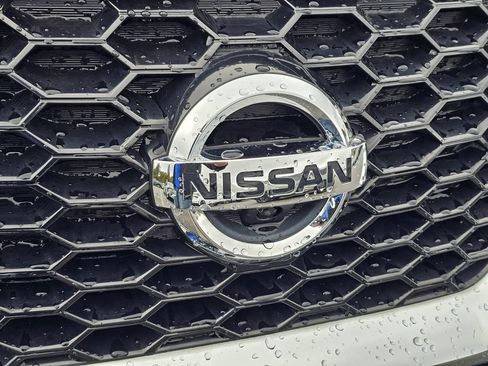 Used 2019 Nissan Murano Platinum w/ Cargo Package image 3