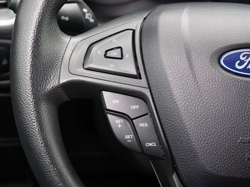 Used 2024 Ford Edge SE w/ Black Appearance Package image 19