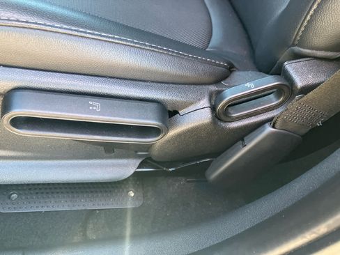 Used 2022 MINI Cooper Countryman image 11