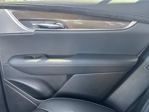 New 2025 Cadillac XT6 Premium Luxury w/ Platinum Package FWD image 16