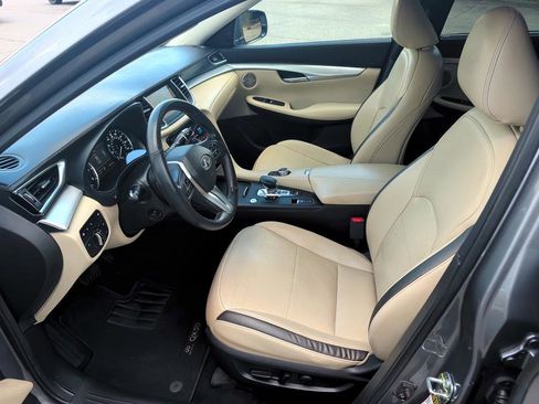 Used 2021 INFINITI QX50 Sensory FWD image 8