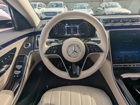 Certified 2022 Mercedes-Benz S 500 4MATIC image 3