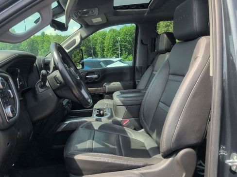 Used 2022 GMC Sierra 2500 Denali w/ Denali Ultimate Package AWD/4WD image 8