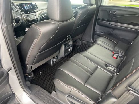 Used 2023 Honda Passport TrailSport image 15