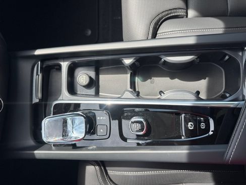New 2026 Volvo V60 B5 Cross Country Ultra AWD/4WD image 20