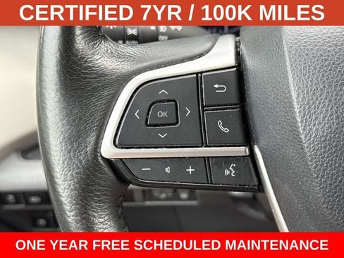 Used 2024 Toyota Sienna XLE FWD image 25