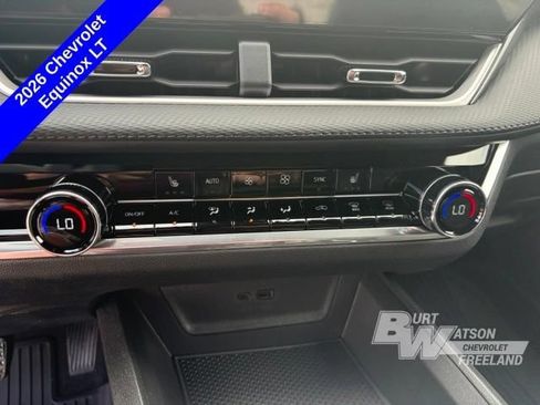 New 2026 Chevrolet Equinox LT w/ Convenience Package II AWD/4WD image 18