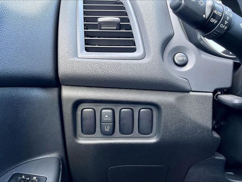 Used 2025 Mitsubishi Outlander Sport ES AWD/4WD image 33