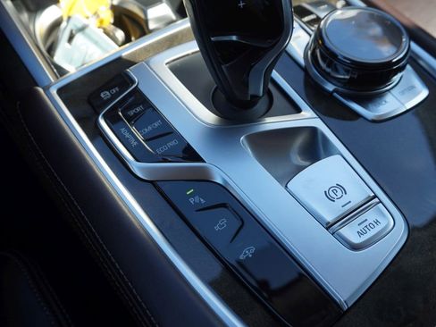 Used 2017 BMW 740i image 56