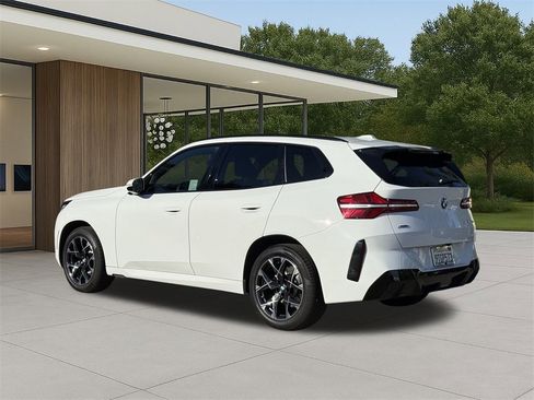 Used 2025 BMW X3 xDrive30i w/ M Sport Package image 11