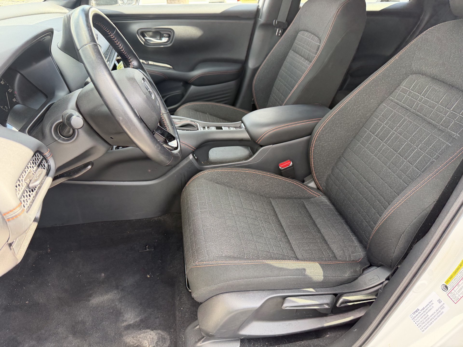 Used 2025 Honda HR-V Sport image 11