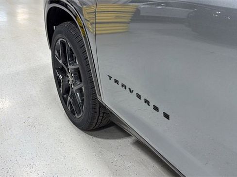 New 2026 Chevrolet Traverse RS w/ LPO, Floor Liner Package image 16
