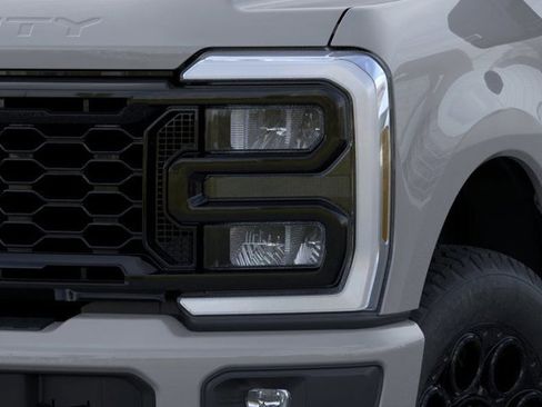 New 2026 Ford F350 Lariat w/ Black Appearance Package image 18