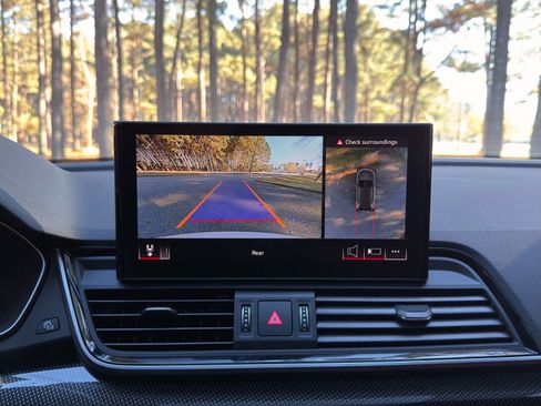 Used 2024 Audi SQ5 Premium Plus image 4