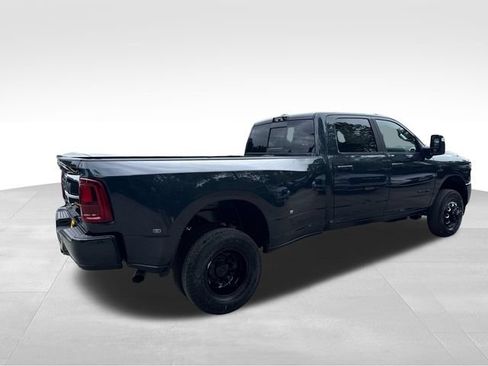 New 2026 RAM 3500 Laramie AWD/4WD image 7