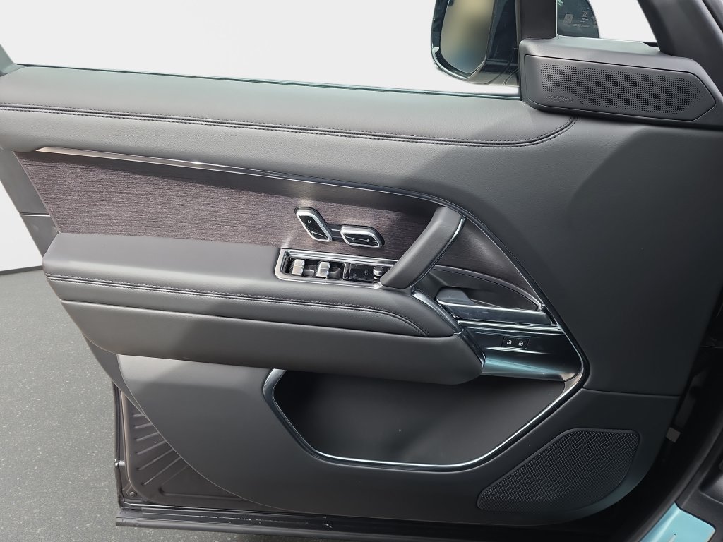 New 2026 Land Rover Range Rover SE AWD/4WD image 19
