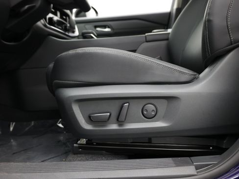 Used 2026 Nissan Rogue SL FWD image 19