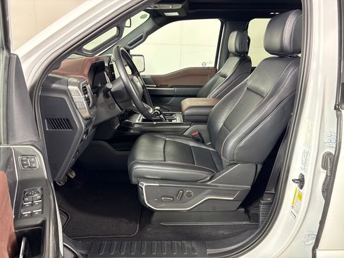 Used 2023 Ford F150 Lariat w/ Equipment Group 502A High image 32