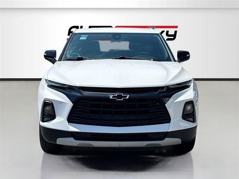 Used 2021 Chevrolet Blazer LT image 2