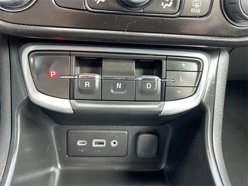 Certified 2024 GMC Terrain SLE w/ Driver Convenience Package image 15