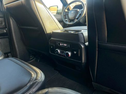 Used 2020 Ford Expedition Limited image 37