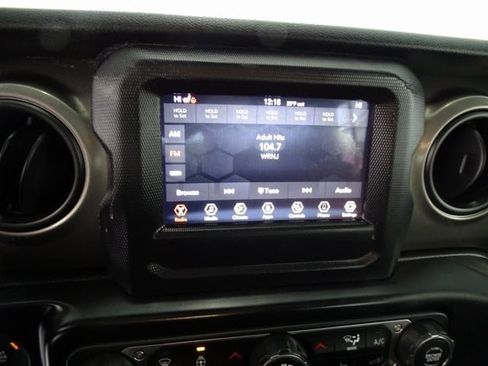 Used 2020 Jeep Wrangler Unlimited Sport S image 12