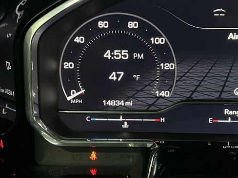 Certified 2025 GMC Sierra 1500 SLE w/ Preferred Package image 12