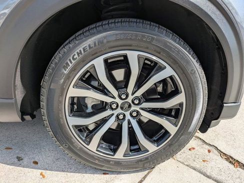 Certified 2023 Ford Explorer ST-Line w/ Class IV Trailer Tow Package image 10